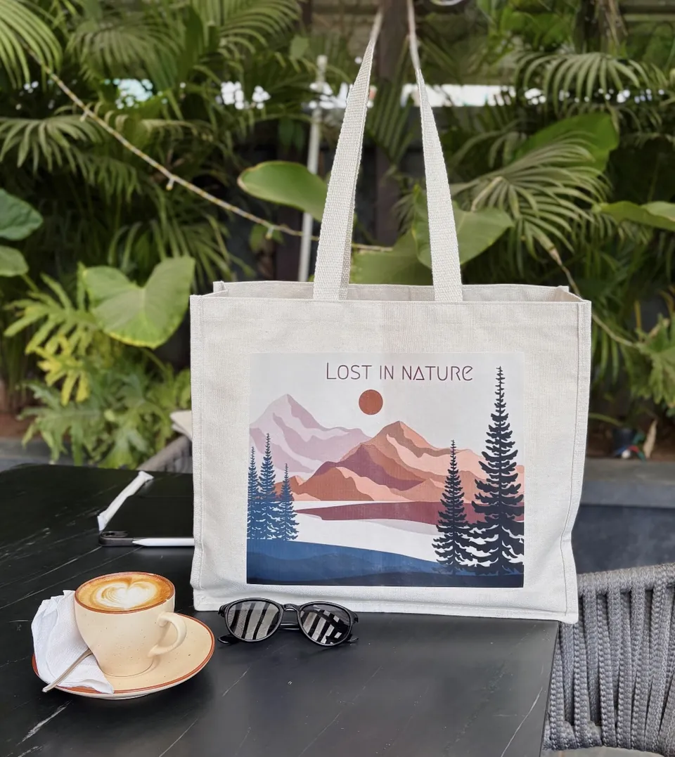 The Classic Mountaineer Tote